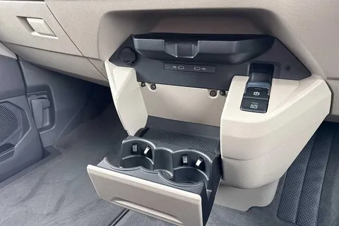 20 of 63 for VOLKSWAGEN CALIFORNIA 2.0 TDI Ocean 5dr DSG