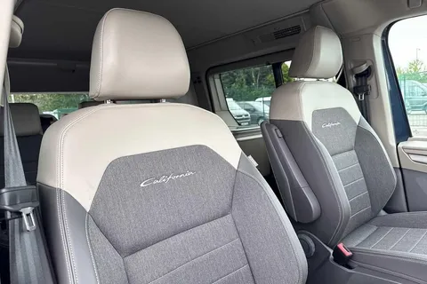 21 of 63 for VOLKSWAGEN CALIFORNIA 2.0 TDI Ocean 5dr DSG