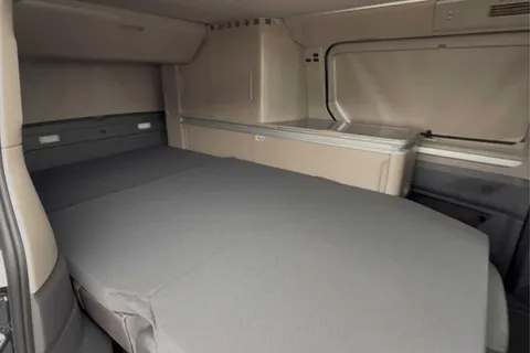 42 of 63 for VOLKSWAGEN CALIFORNIA 2.0 TDI Ocean 5dr DSG