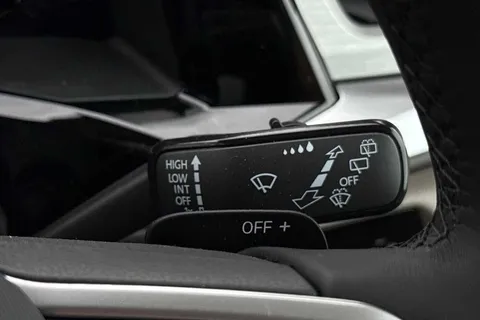 48 of 63 for VOLKSWAGEN CALIFORNIA 2.0 TDI Ocean 5dr DSG