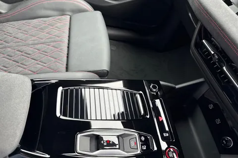DC25XMX Audi Sq6 E-Tron 360kW SQ6 Quattro 100kWh Edition 1 5dr Auto Thumbnail #23