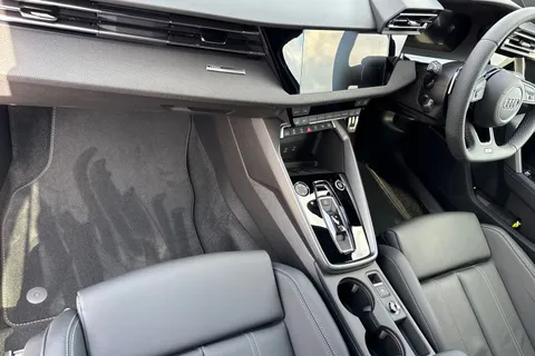 DC25OJB Audi A3 Black Edition 35 TFSI  150 PS S tronic Thumbnail #20