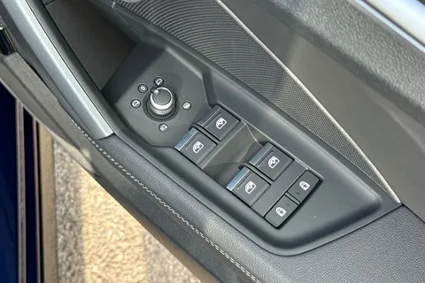 DC25OJB Audi A3 Black Edition 35 TFSI  150 PS S tronic Thumbnail #21