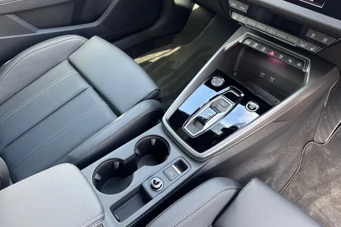 DC25OJB Audi A3 Black Edition 35 TFSI  150 PS S tronic Thumbnail #23