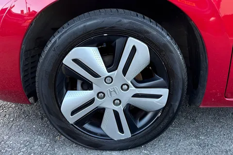 12 of 49 for HONDA JAZZ 1.5 i-MMD Hybrid EX 5dr eCVT