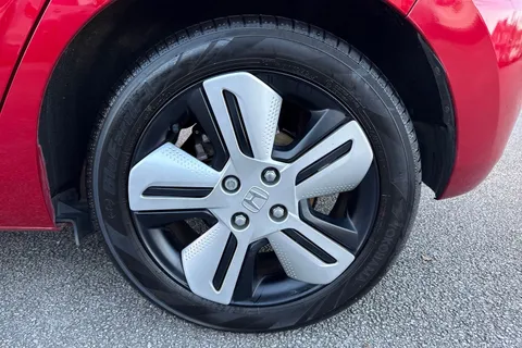 14 of 49 for HONDA JAZZ 1.5 i-MMD Hybrid EX 5dr eCVT