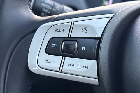 28 of 49 for HONDA JAZZ 1.5 i-MMD Hybrid EX 5dr eCVT