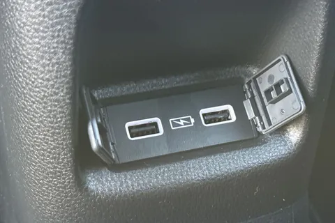 37 of 49 for HONDA JAZZ 1.5 i-MMD Hybrid EX 5dr eCVT