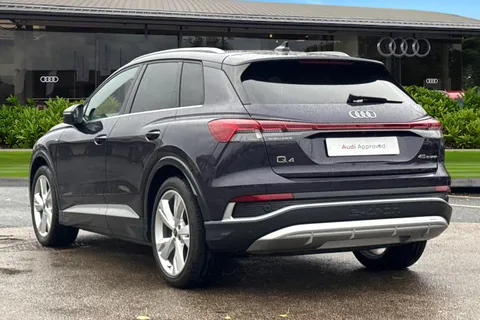 2 of 66 for Audi Q4 e-tron Q4 S line 45 e-tron 210,00 kW