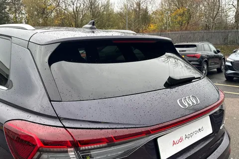 34 of 66 for Audi Q4 e-tron Q4 S line 45 e-tron 210,00 kW