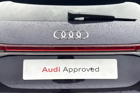 35 of 66 for Audi Q4 e-tron Q4 S line 45 e-tron 210,00 kW