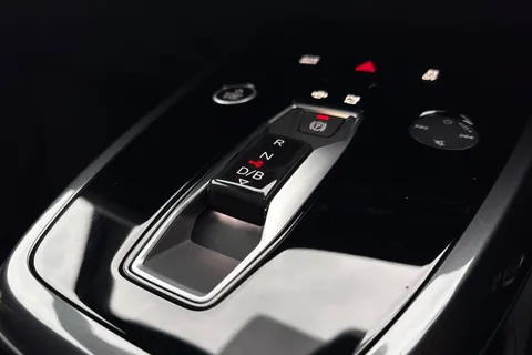 52 of 66 for Audi Q4 e-tron Q4 S line 45 e-tron 210,00 kW