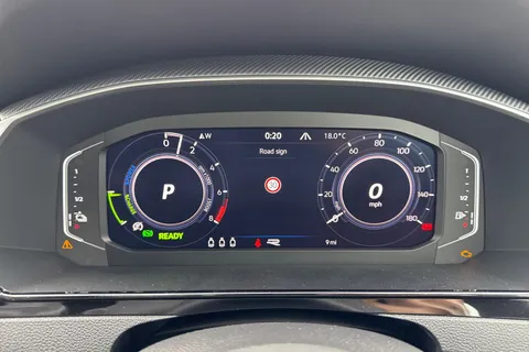 DA75HYH Volkswagen Arteon 1.4 TSI eHybrid R-Line 5dr DSG | Power Tailgate | ACC Thumbnail #36
