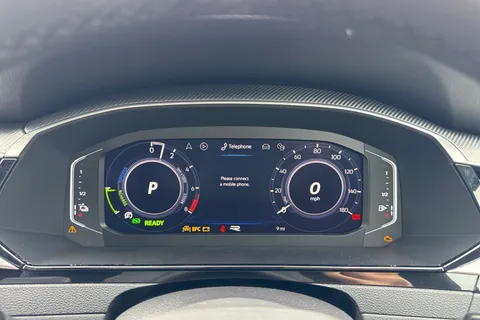 DA75HYH Volkswagen Arteon 1.4 TSI eHybrid R-Line 5dr DSG | Power Tailgate | ACC Thumbnail #42