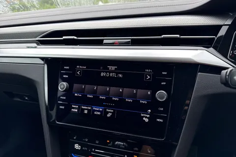 DA75HYH Volkswagen Arteon 1.4 TSI eHybrid R-Line 5dr DSG | Power Tailgate | ACC Thumbnail #44