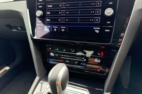 DA75HYH Volkswagen Arteon 1.4 TSI eHybrid R-Line 5dr DSG | Power Tailgate | ACC Thumbnail #57