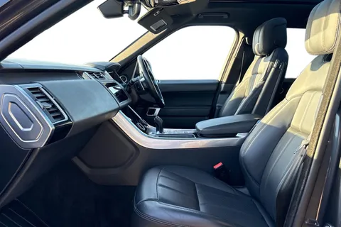 KR22EWU Land Rover Range Rover Sport 3.0 D300 HSE Dynamic Black 5dr Thumbnail #4