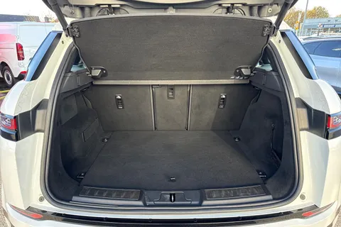 7 of 61 for Land Rover Range Rover Evoque 1.5 P300e 12.2kWh R-Dynamic SE Auto 4WD Euro 6 (s/s) 5dr