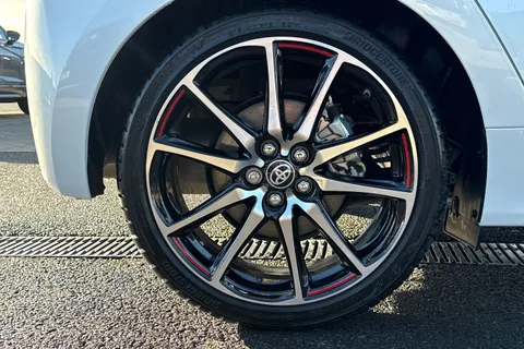 DU25CWN Toyota Yaris 1.5 VVT-h GR SPORT Hatchback 5dr Petrol Hybrid E-CVT Euro 6 (s/s) (130 ps) Thumbnail #11