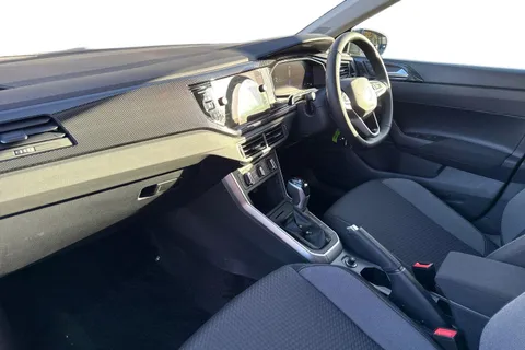 DE75KFK Volkswagen Polo 1.0 TSI Match 5dr DSG | Parking sensors | Rear Camera Thumbnail #16