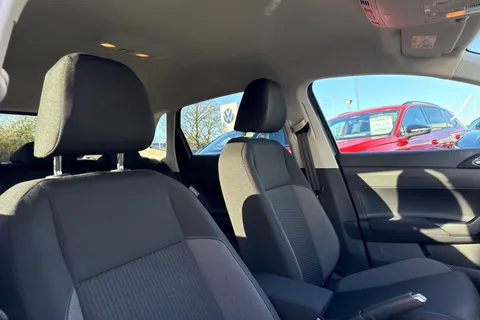 DE75KFK Volkswagen Polo 1.0 TSI Match 5dr DSG | Parking sensors | Rear Camera Thumbnail #25