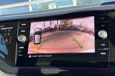 DE75KFK Volkswagen Polo 1.0 TSI Match 5dr DSG | Parking sensors | Rear Camera Thumbnail #30