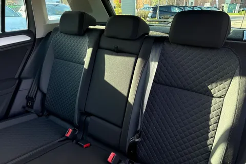 14 of 61 for Volkswagen Tiguan 1.5 TSI EVO Match Euro 6 (s/s) 5dr