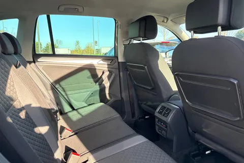 34 of 61 for Volkswagen Tiguan 1.5 TSI EVO Match Euro 6 (s/s) 5dr