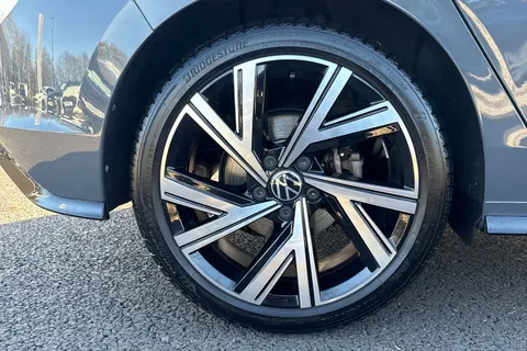 MK24LWV Volkswagen Golf 1.5 TSI 150 R-Line 5dr **18' BERGAMO ALLOYS** Thumbnail #10