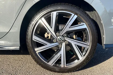 MK24LWV Volkswagen Golf 1.5 TSI 150 R-Line 5dr **18' BERGAMO ALLOYS** Thumbnail #13