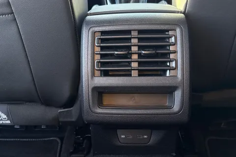 MK24LWV Volkswagen Golf 1.5 TSI 150 R-Line 5dr **18' BERGAMO ALLOYS** Thumbnail #29