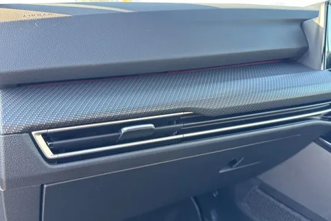 MK24LWV Volkswagen Golf 1.5 TSI 150 R-Line 5dr **18' BERGAMO ALLOYS** Thumbnail #31