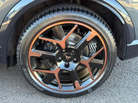 KT74WMK CUPRA Formentor 2.0 TSI 333 VZ3 5dr DSG 4Drive **PANORAMIC SUNROOF** Thumbnail #8