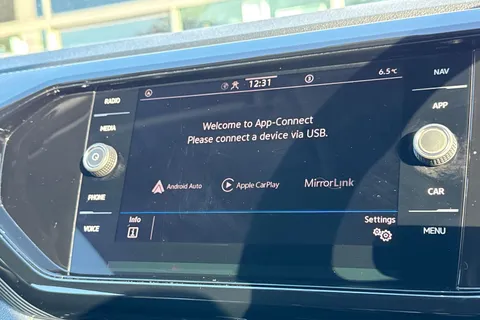 DG23KLL Volkswagen T-Cross 1.0 TSI 110 Black Edition 5dr | App Connect | Acc Thumbnail #31