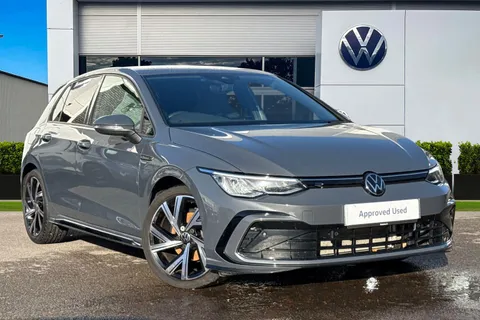 PN24YVL Volkswagen Golf 1.5 TSI 150 R-Line 5dr ⭐18' Bergamo alloy wheels⭐ Thumbnail #2