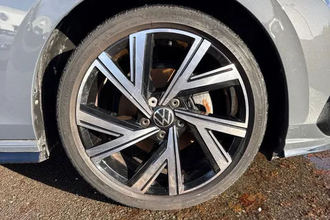 PN24YVL Volkswagen Golf 1.5 TSI 150 R-Line 5dr ⭐18' Bergamo alloy wheels⭐ Thumbnail #10