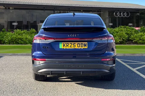 KR25ODM Audi Q4 e-tron Q4 Sportback Black Edition 45 e-tron 210,00 kW Thumbnail #5