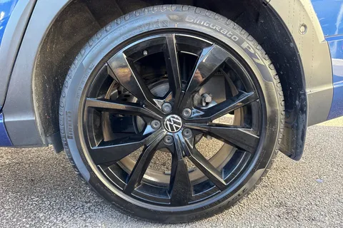 CY72EMF Volkswagen Taigo 1.0 TSI 110 R-Line 5dr ⭐Black Design pack & 18' Misano Alloys⭐ Thumbnail #23