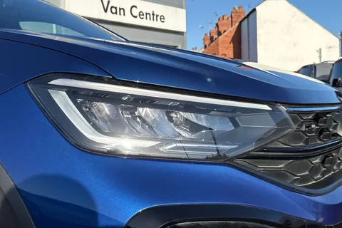 CY72EMF Volkswagen Taigo 1.0 TSI 110 R-Line 5dr ⭐Black Design pack & 18' Misano Alloys⭐ Thumbnail #31