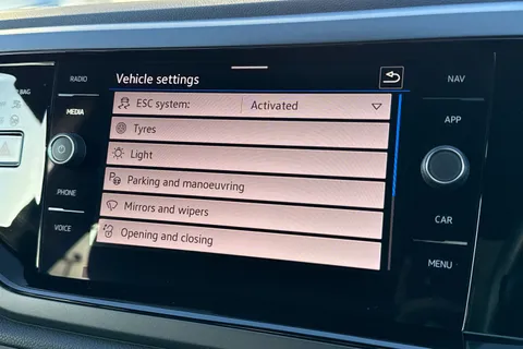 CY72EMF Volkswagen Taigo 1.0 TSI 110 R-Line 5dr ⭐Black Design pack & 18' Misano Alloys⭐ Thumbnail #55