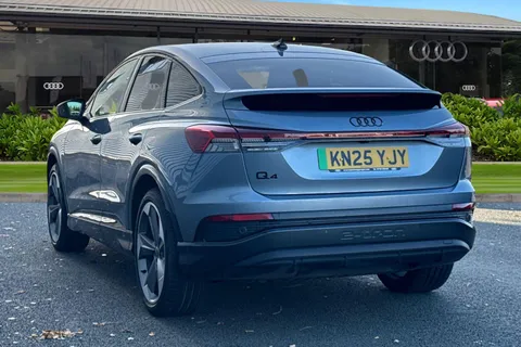 KN25YJY Audi Q4 e-tron Q4 Sportback Black Edition 45 e-tron  210,00 kW Thumbnail #3