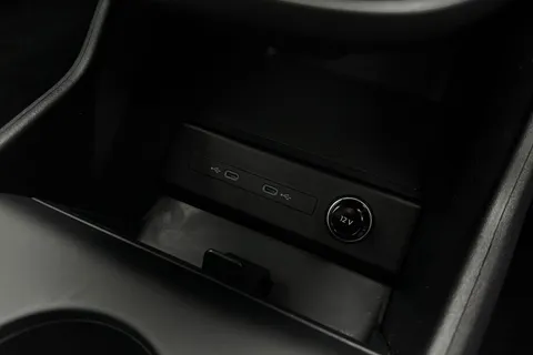 KN25YJY Audi Q4 e-tron Q4 Sportback Black Edition 45 e-tron  210,00 kW Thumbnail #40