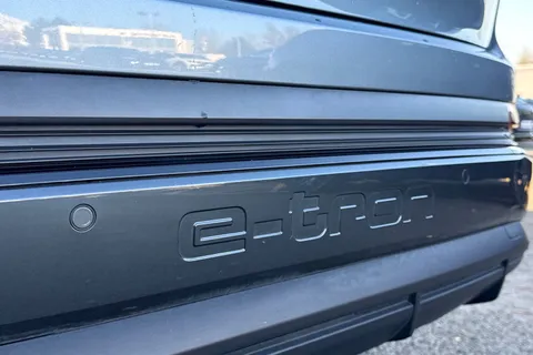 KN25YJY Audi Q4 e-tron Q4 Sportback Black Edition 45 e-tron  210,00 kW Thumbnail #58