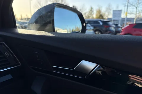 FP22WCZ Audi Q5 Edition 1 45 TFSI quattro 265 PS S tronic Thumbnail #19