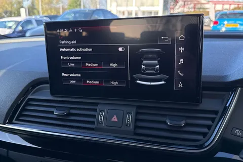 FP22WCZ Audi Q5 Edition 1 45 TFSI quattro 265 PS S tronic Thumbnail #37