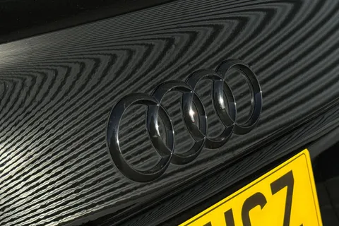 FP22WCZ Audi Q5 Edition 1 45 TFSI quattro 265 PS S tronic Thumbnail #48