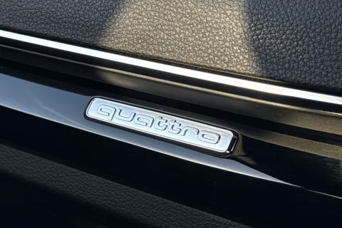 FP22WCZ Audi Q5 Edition 1 45 TFSI quattro 265 PS S tronic Thumbnail #54