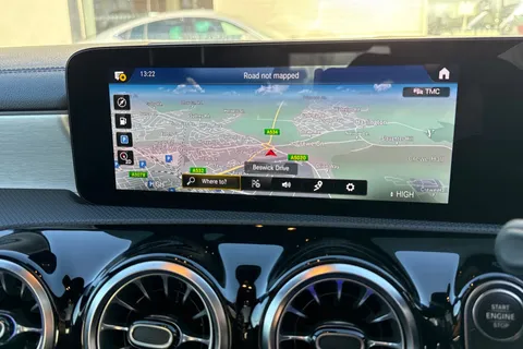 DV71OGR Mercedes-Benz A Class 2.0 A35 AMG Edition (Premium Plus) 7G-DCT 4MATIC Euro 6 (s/s) 4dr Thumbnail #18