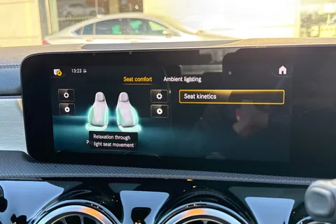 DV71OGR Mercedes-Benz A Class 2.0 A35 AMG Edition (Premium Plus) 7G-DCT 4MATIC Euro 6 (s/s) 4dr Thumbnail #36