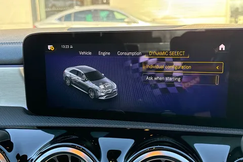 DV71OGR Mercedes-Benz A Class 2.0 A35 AMG Edition (Premium Plus) 7G-DCT 4MATIC Euro 6 (s/s) 4dr Thumbnail #37